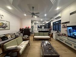 Phillips Avenue (D19), Terrace #568670711